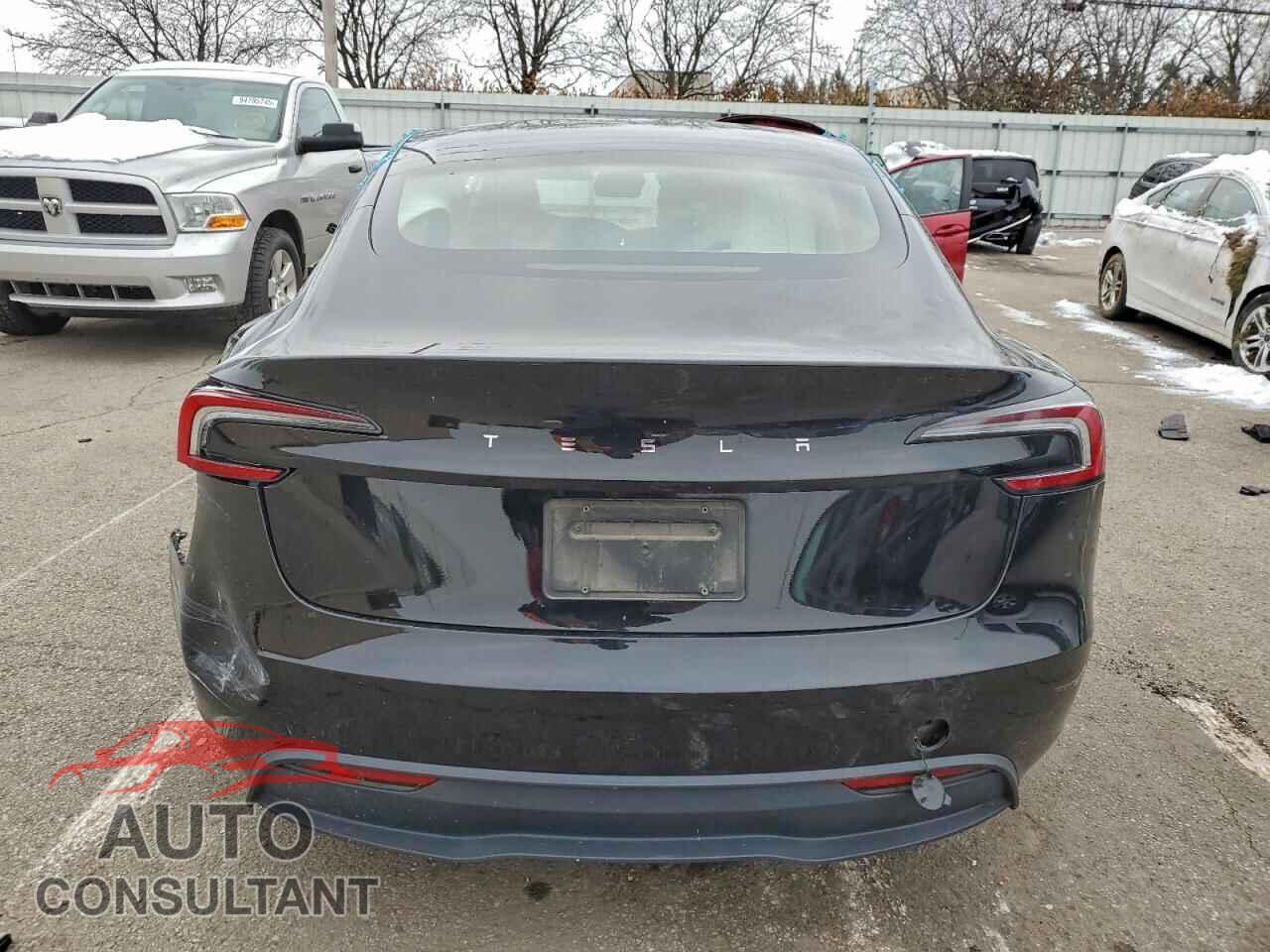 TESLA MODEL 3 2024 - 5YJ3E1EA7RF870025