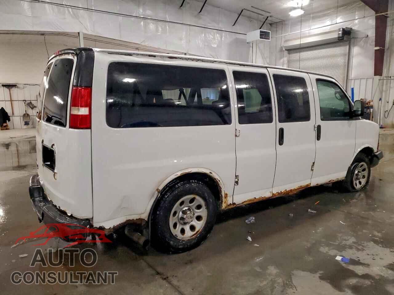 CHEVROLET EXPRESS 2012 - 1GNSHBF4XC1125052