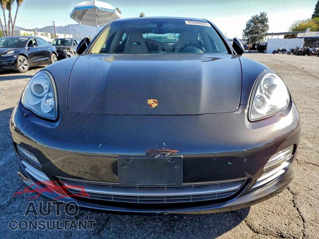 PORSCHE PANAMERA 2013 - WP0AA2A79DL018462
