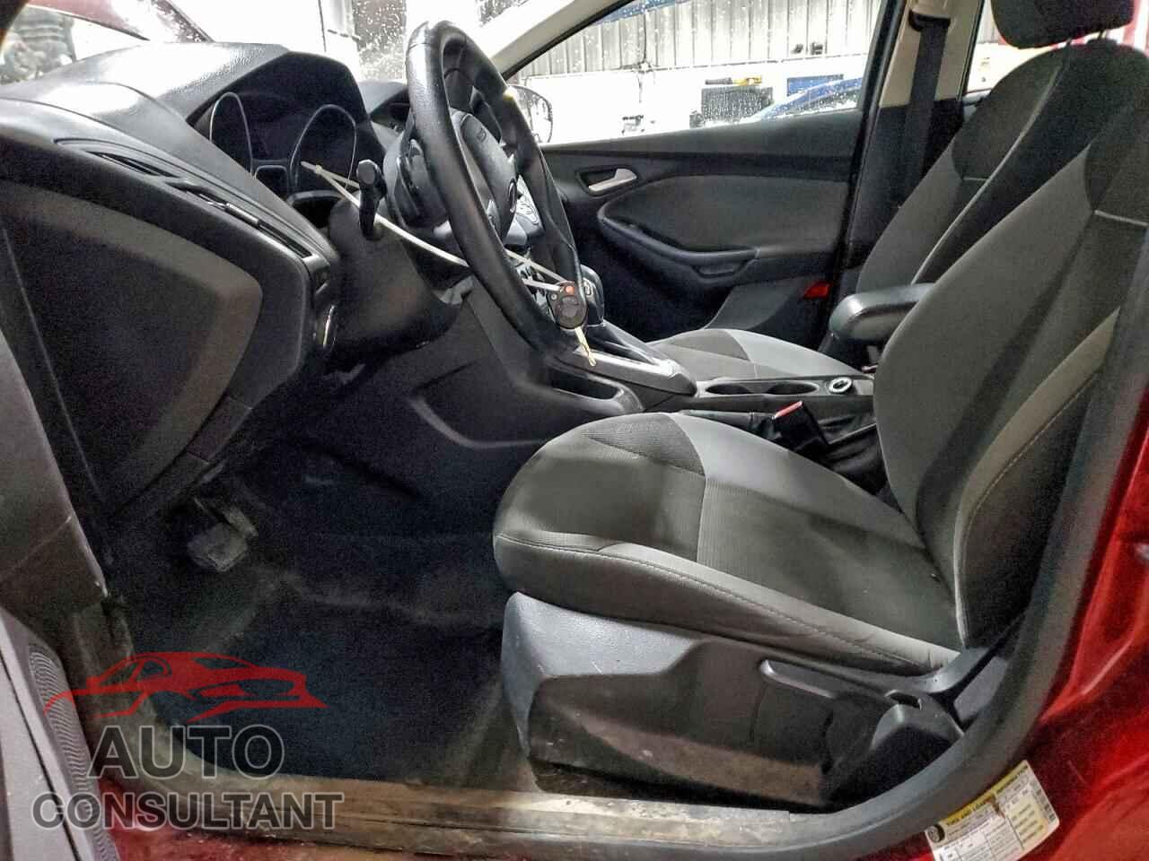 FORD FOCUS 2013 - 1FADP3F22DL208575