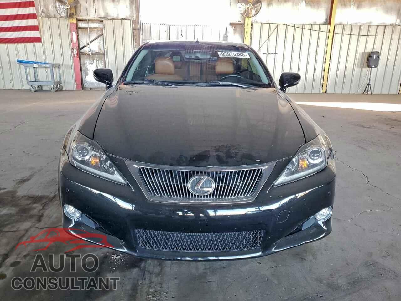 LEXUS IS 2011 - JTHFE2C22B2505161
