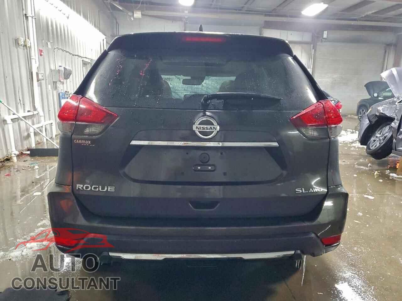 NISSAN ROGUE 2017 - 5N1AT2MVXHC832965