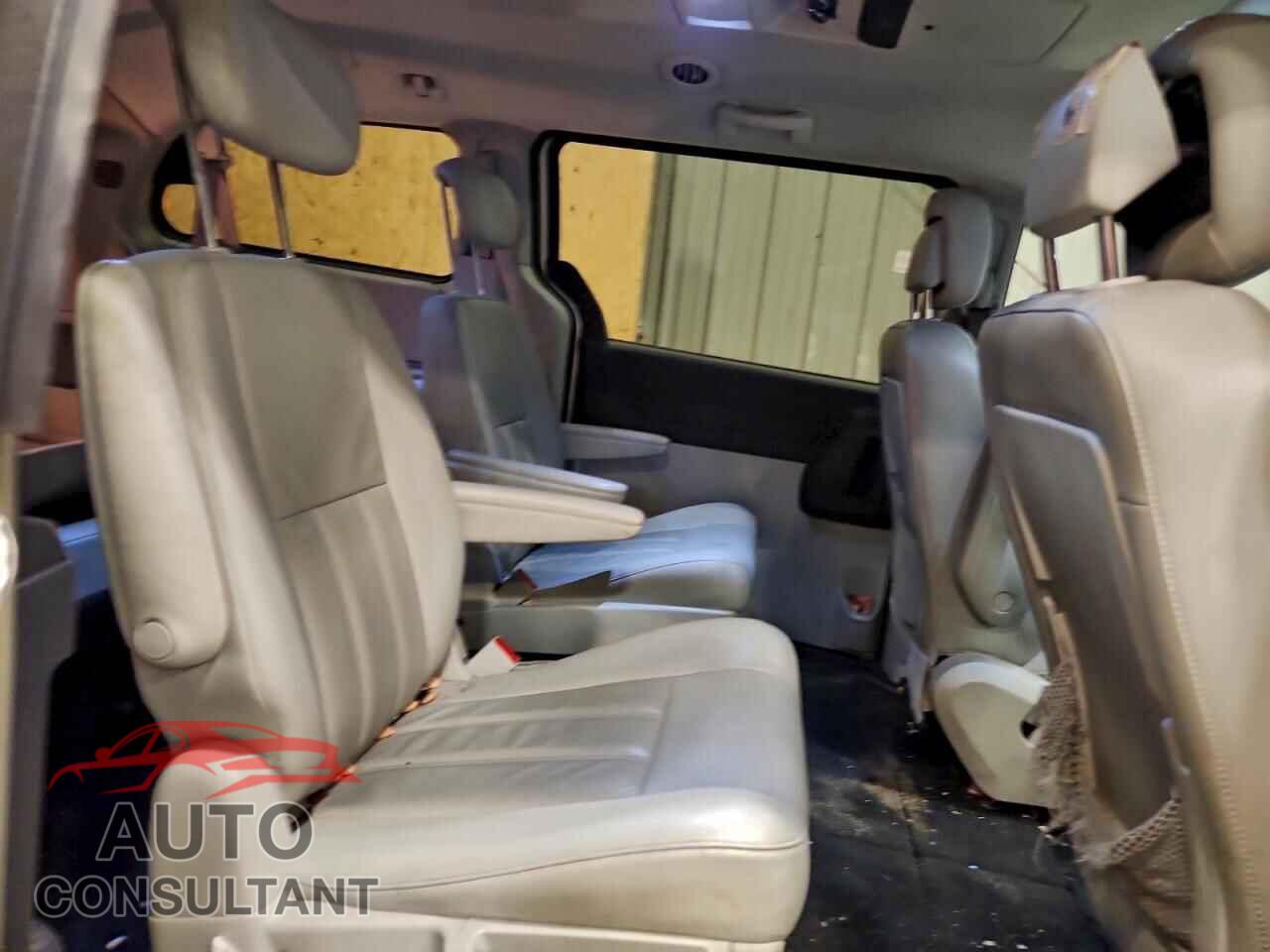 DODGE CARAVAN 2010 - 2D4RN5DXXAR419562