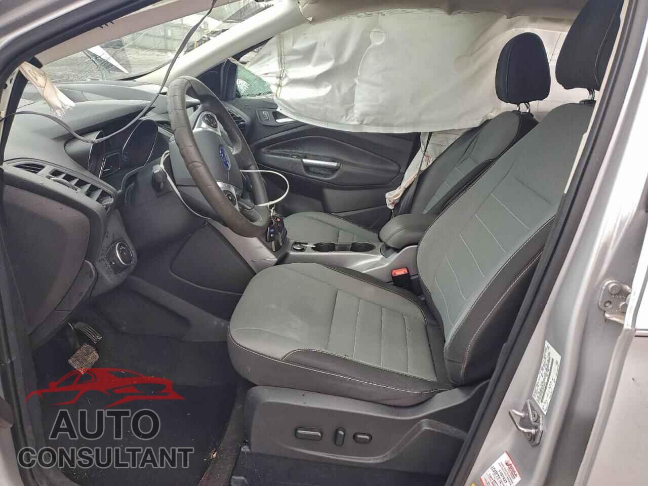 FORD ESCAPE 2016 - 1FMCU0GX4GUC23841