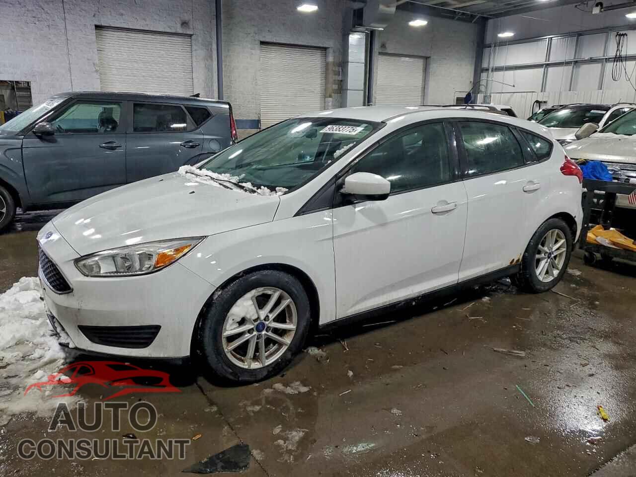 FORD FOCUS 2018 - 1FADP3K24JL230370