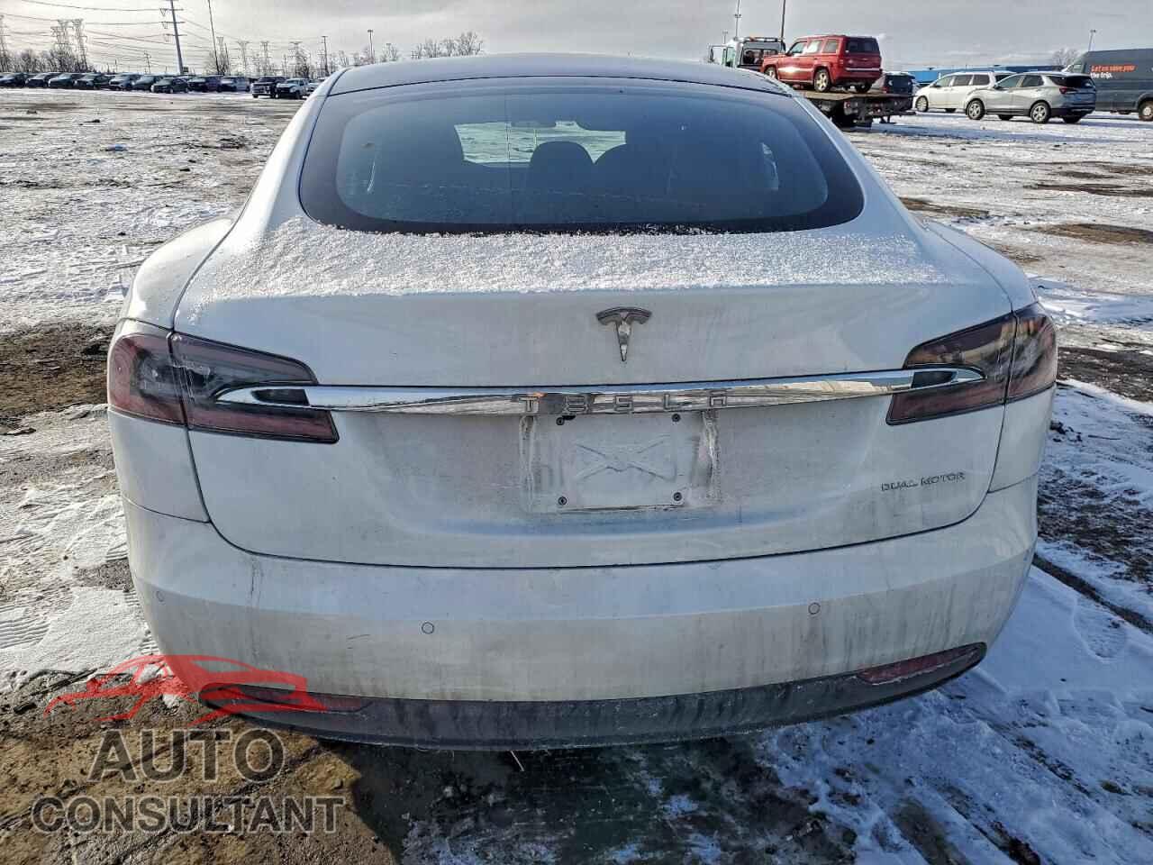 TESLA MODEL S 2021 - 5YJSA1E2XMF422838