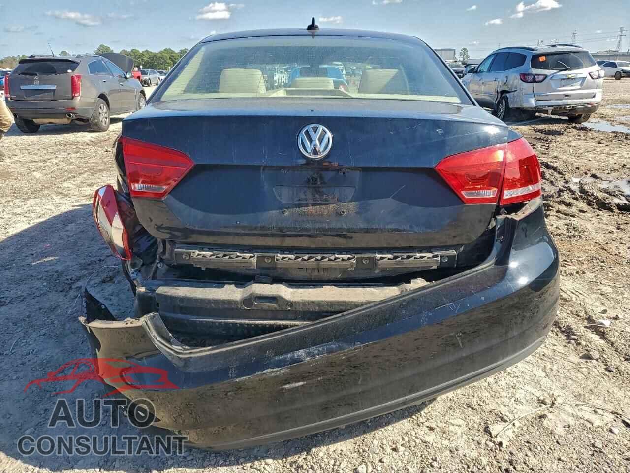 VOLKSWAGEN PASSAT 2015 - 1VWAT7A31FC070303