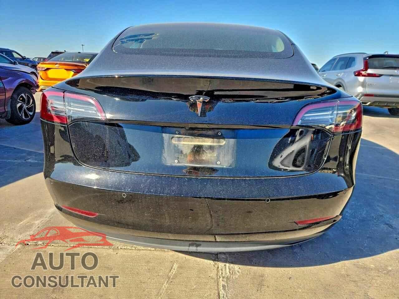 TESLA MODEL 3 2018 - 5YJ3E1EA2JF176427