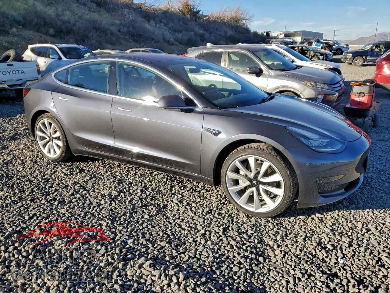 TESLA MODEL 3 2018 - 5YJ3E1EA7JF017578