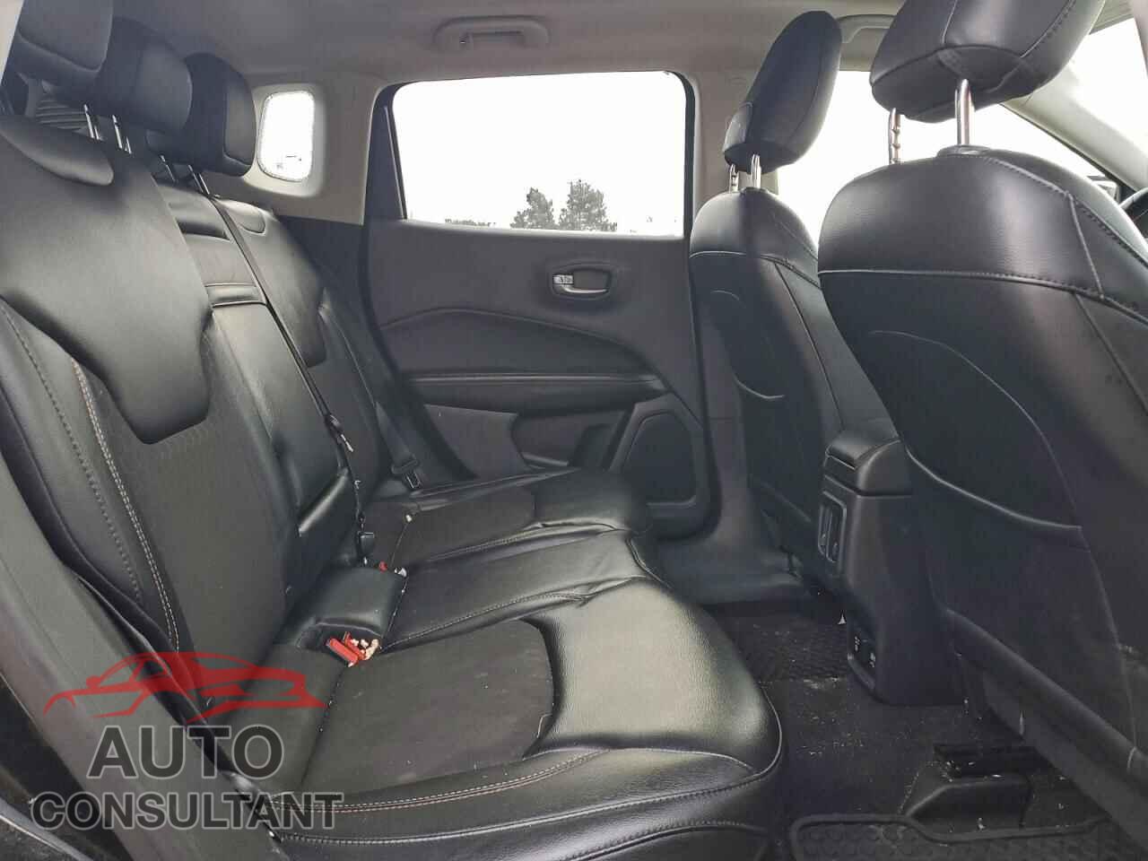 JEEP COMPASS 2018 - 3C4NJDBB0JT177371
