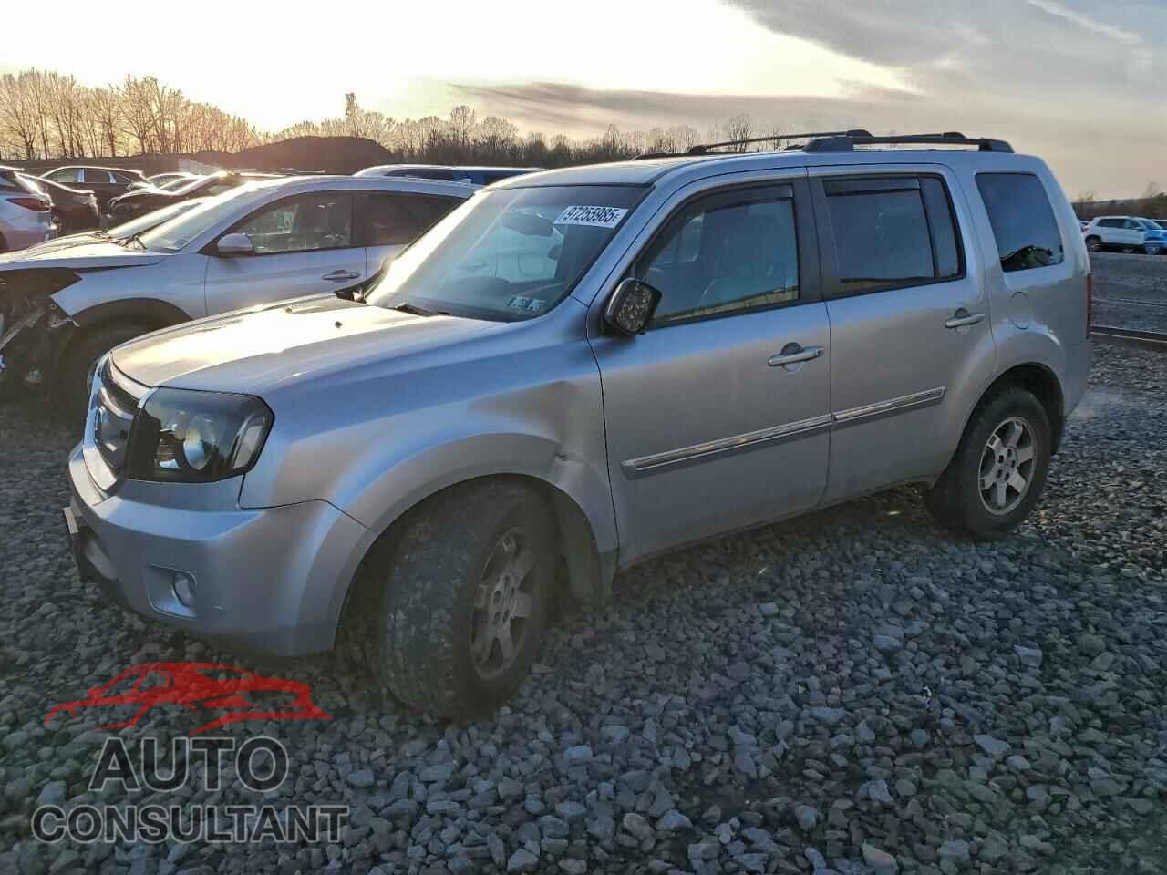 HONDA PILOT 2011 - 5FNYF4H99BB053182