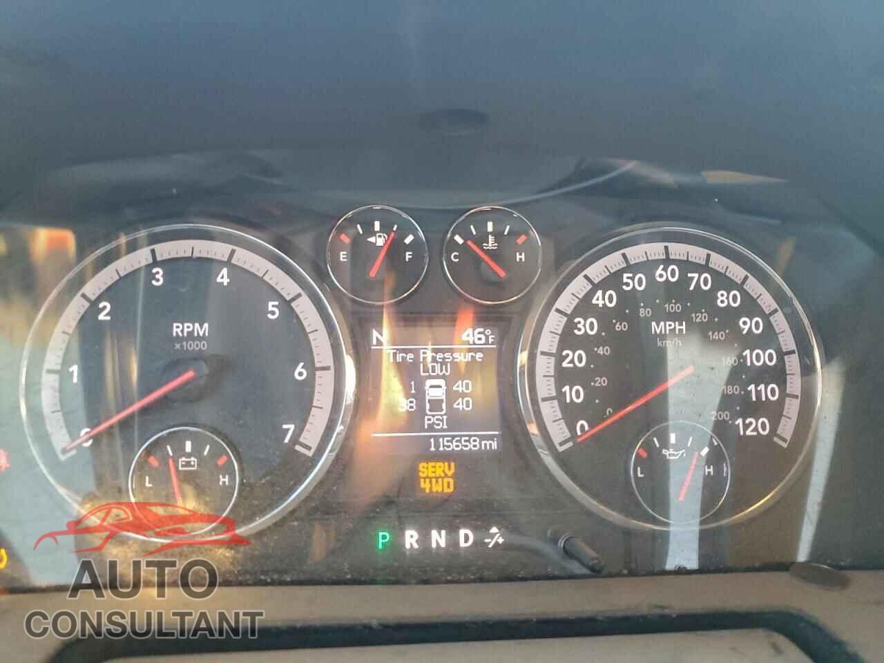 DODGE RAM 1500 2012 - 1C6RD7GT0CS257423