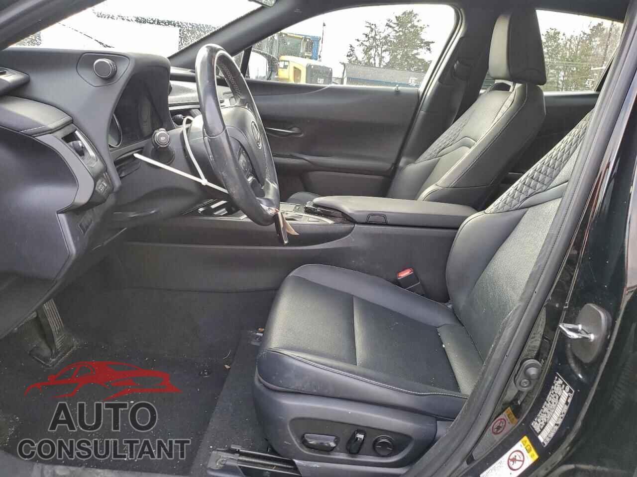 LEXUS UX 200 2019 - JTHY3JBHXK2000547