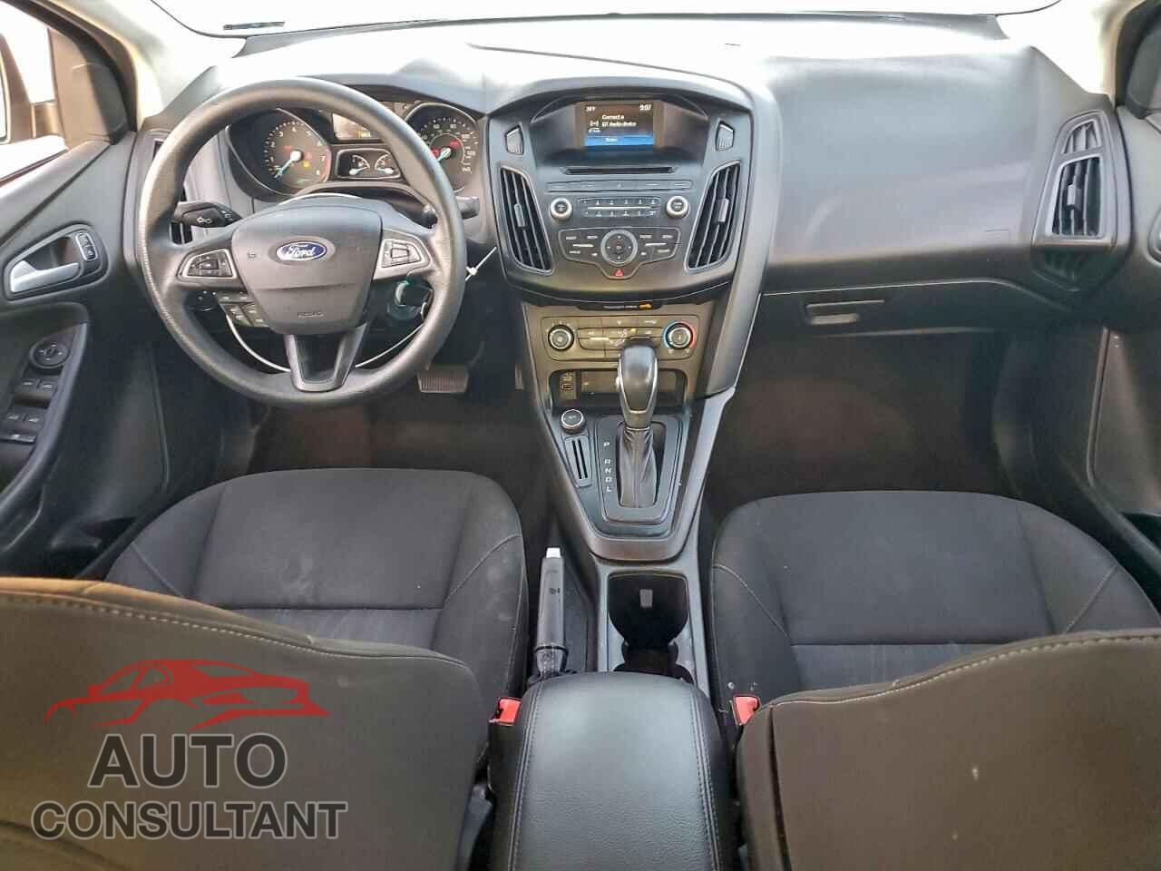 FORD FOCUS 2017 - 1FADP3F2XHL319266