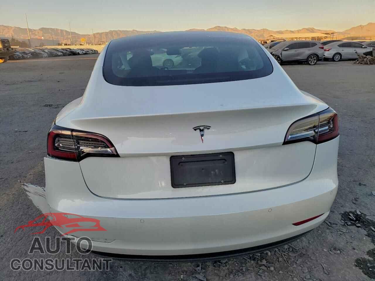 TESLA MODEL 3 2021 - 5YJ3E1EA4MF998778
