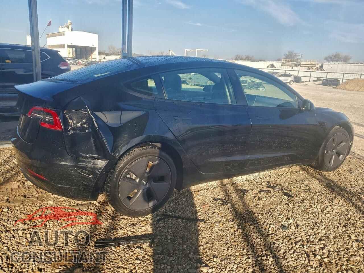 TESLA MODEL 3 2022 - 5YJ3E1EA7NF372367