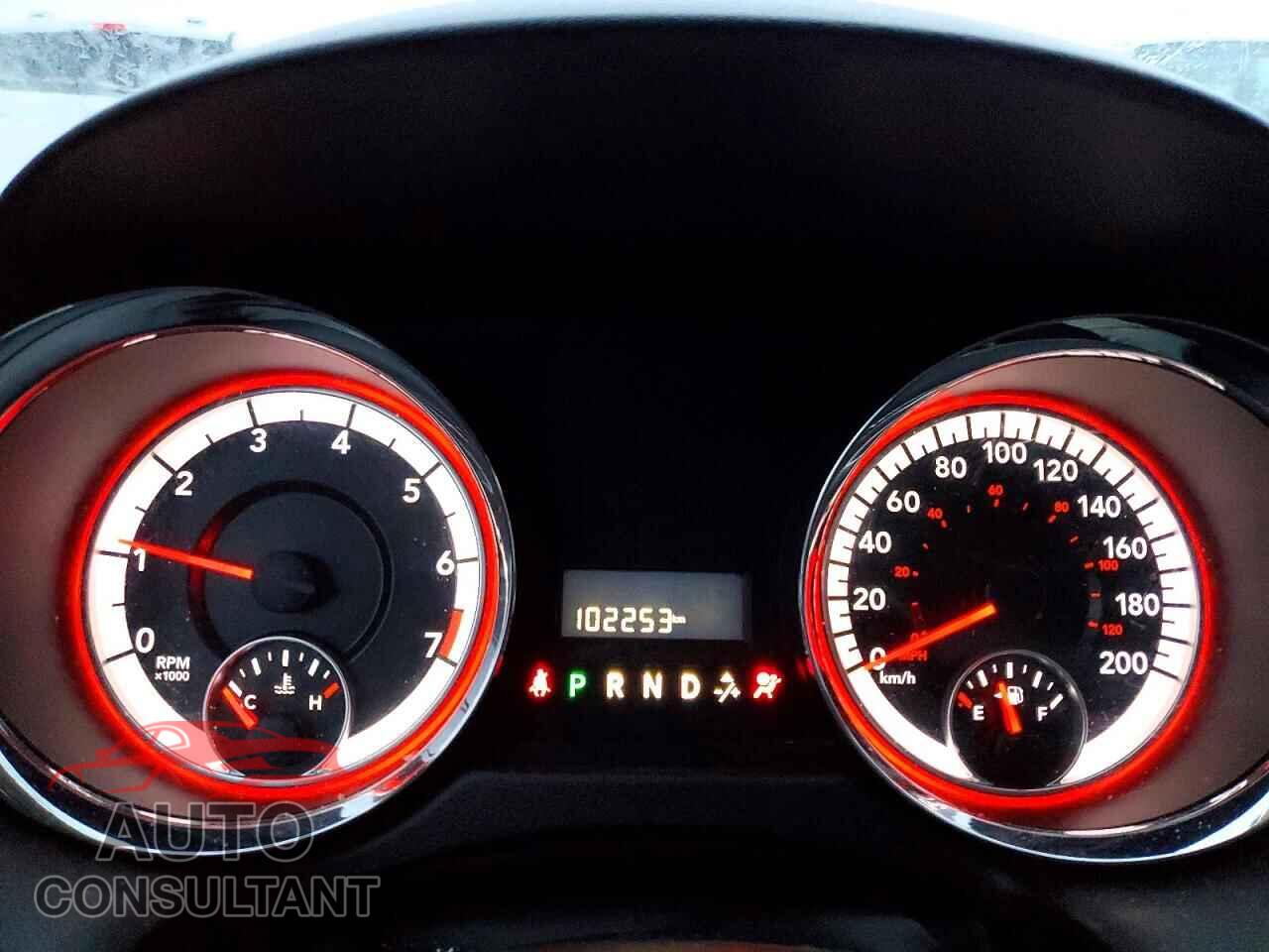 DODGE GRAND CARAVAN 2016 - 2C4RDGBG1GR332964