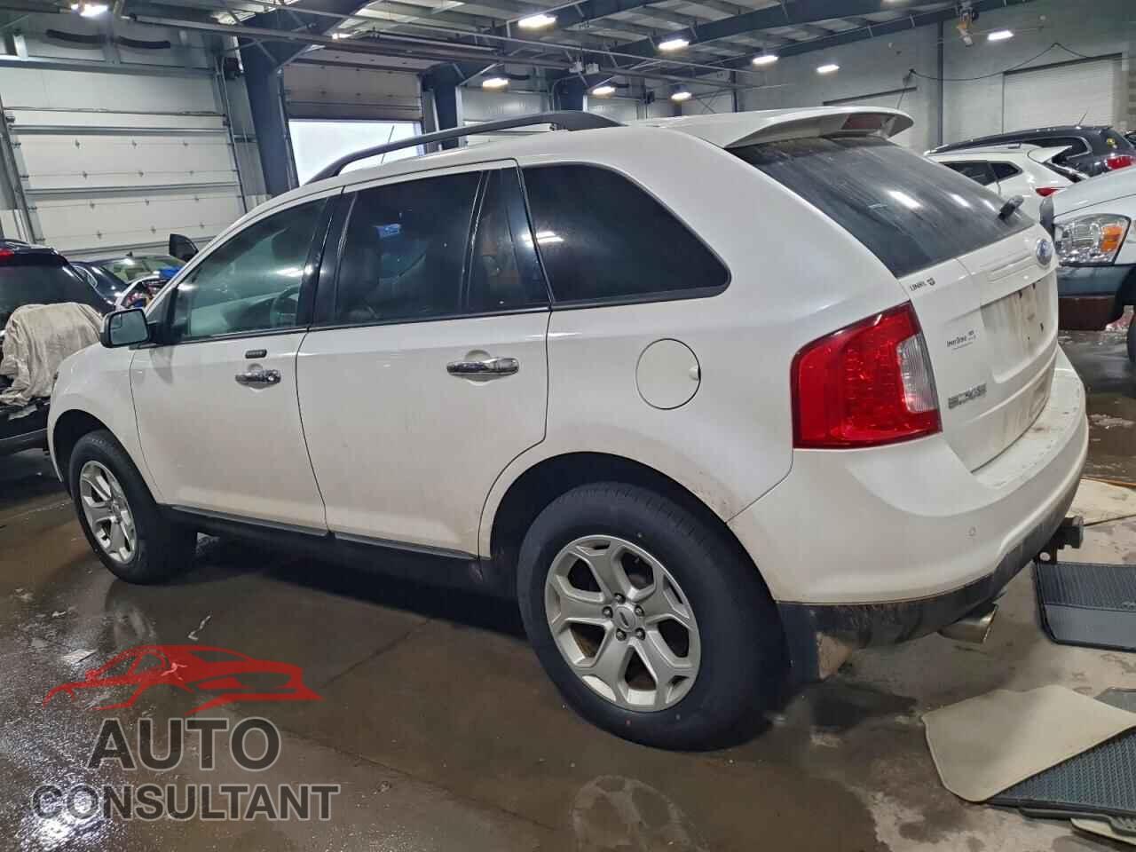 FORD FUSION 2011 - 2FMDK4JC2BBB08662