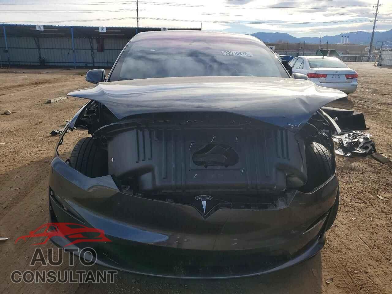 TESLA MODEL X 2024 - 7SAXCDE52RF450929