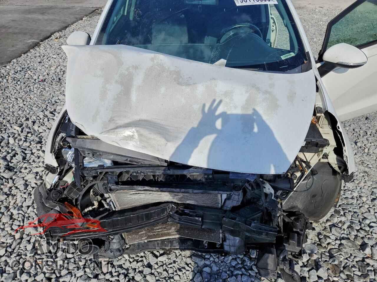KIA RIO 2014 - KNADN4A36E6335428