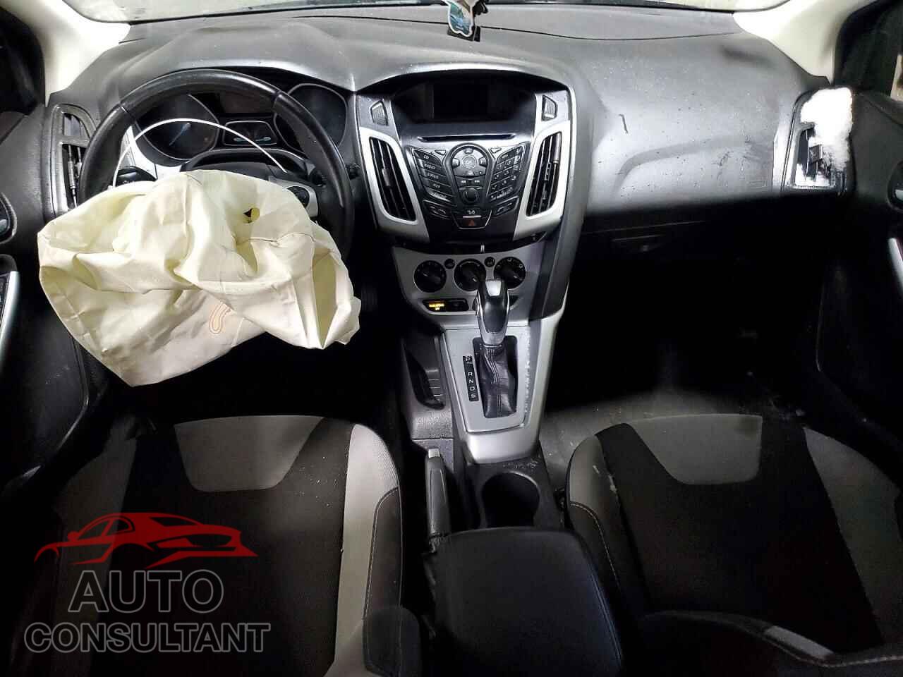 FORD FOCUS 2012 - 1FAHP3K28CL415218