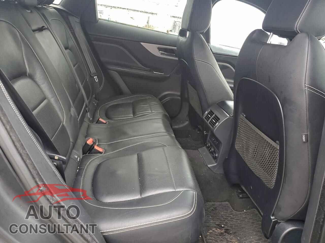 JAGUAR F-PACE 2018 - SADCL2FN6JA294376