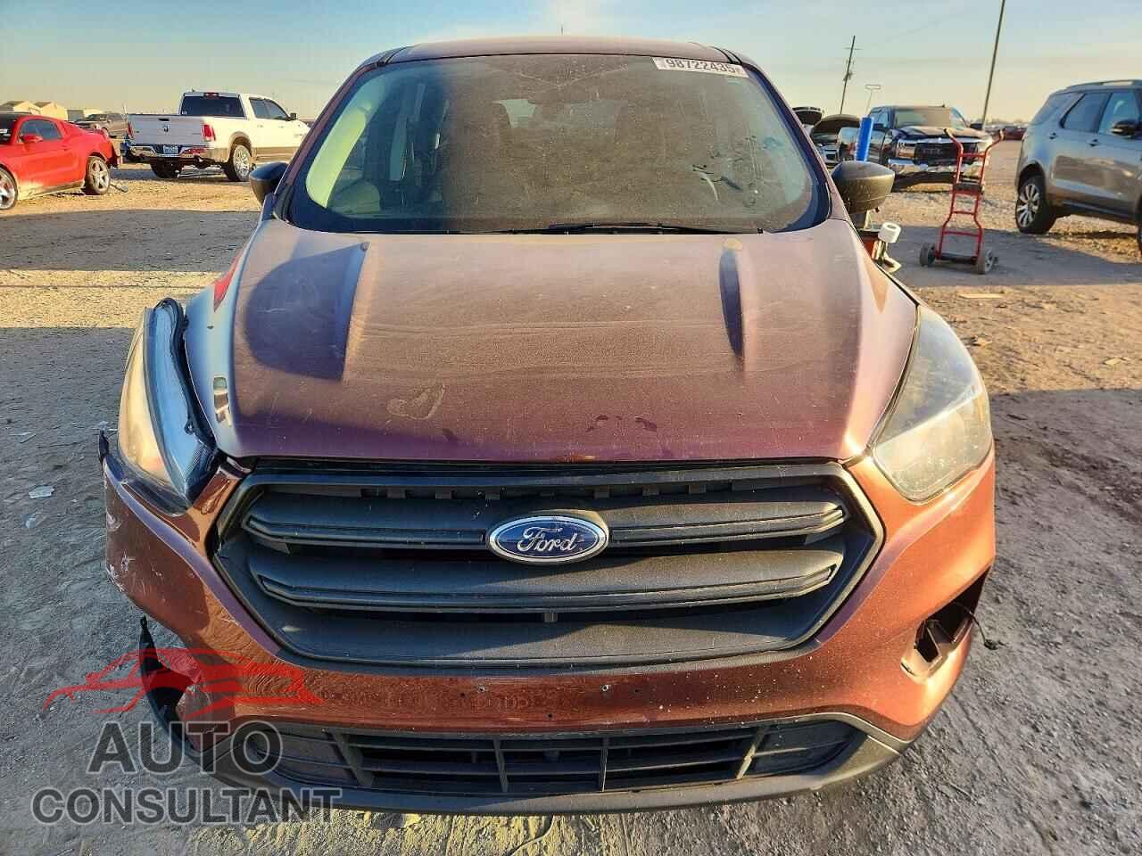 FORD ESCAPE 2018 - 1FMCU0F71JUC05855