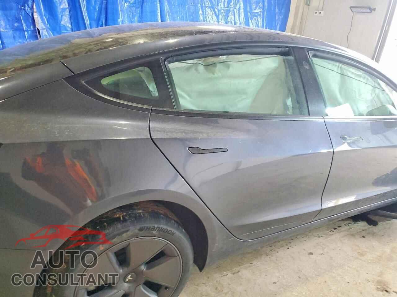 TESLA MODEL 3 2023 - 5YJ3E1EB8PF685472