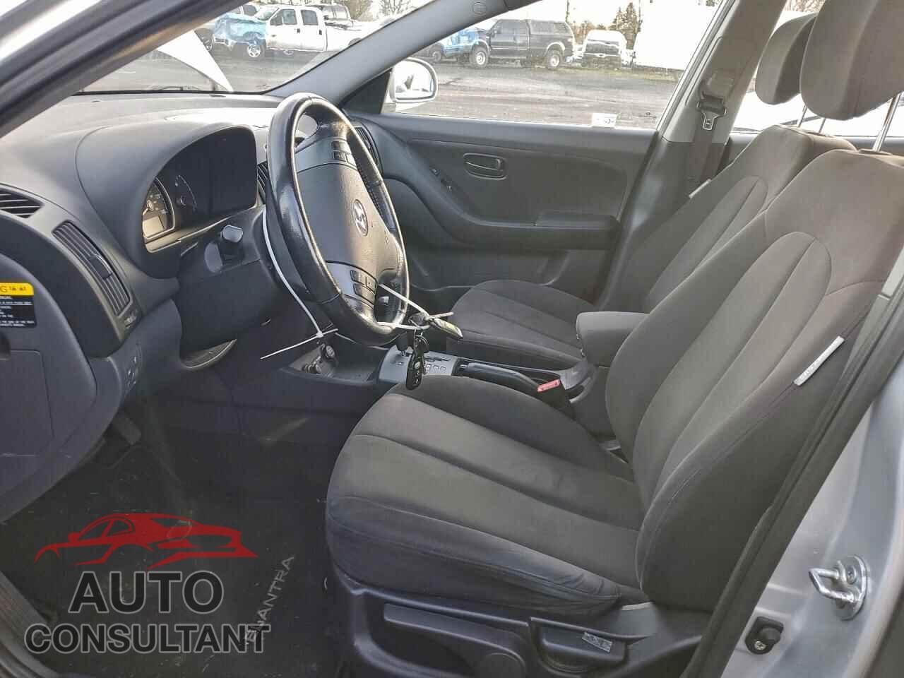 HYUNDAI ELANTRA 2009 - KMHDU46D89U748827
