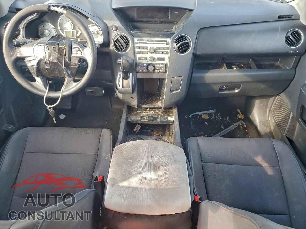 HONDA PILOT 2011 - 5FNYF3H24BB053152