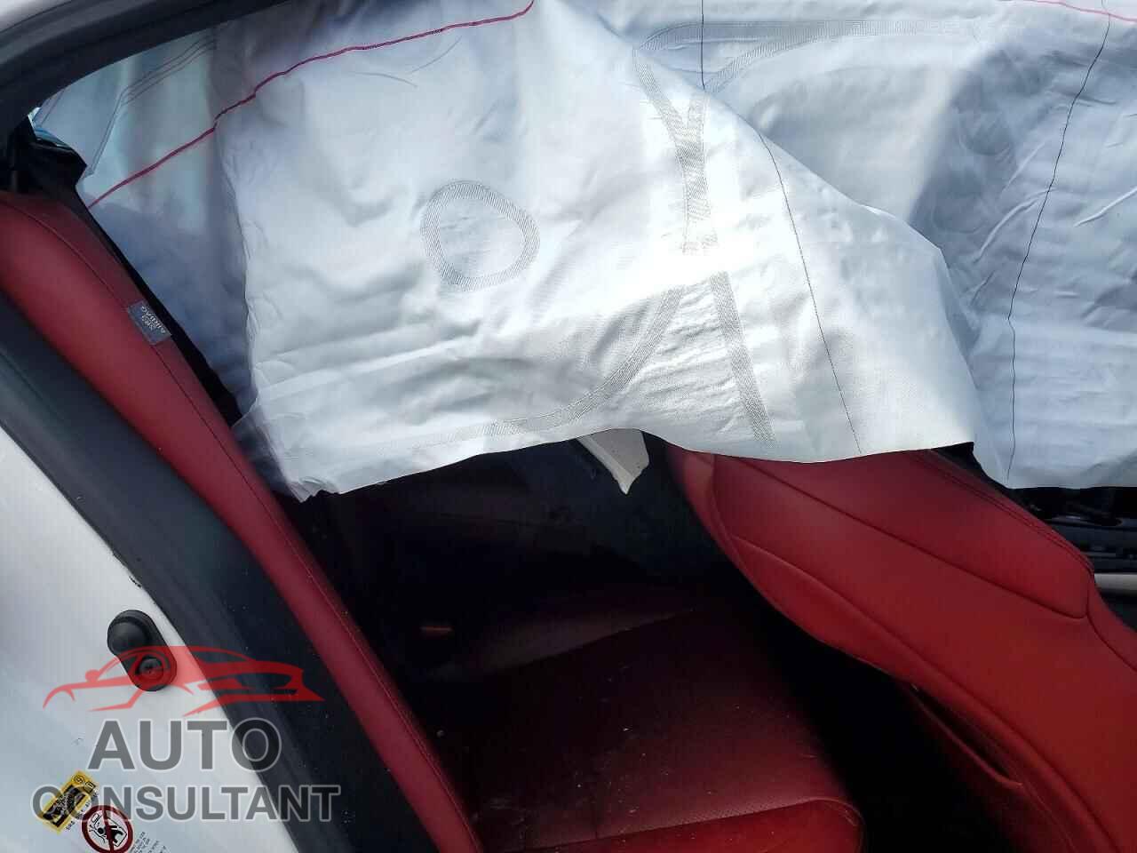 LEXUS IS 2014 - JTHBF1D27E5040822
