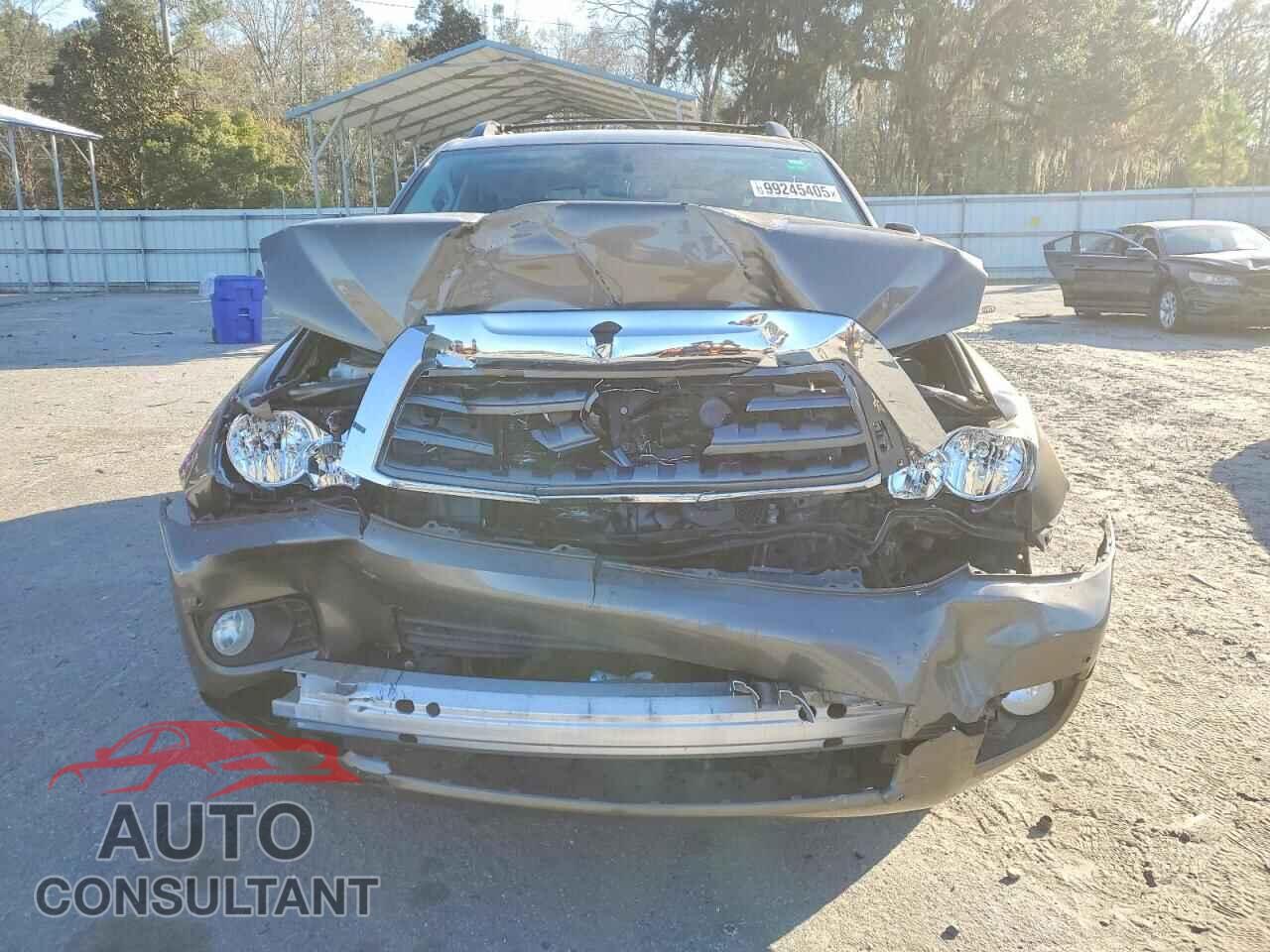 TOYOTA SEQUOIA 2017 - 5TDZY5G10HS068514