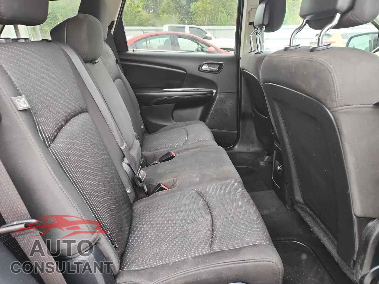 DODGE JOURNEY 2017 - 3C4PDCBB2HT590445