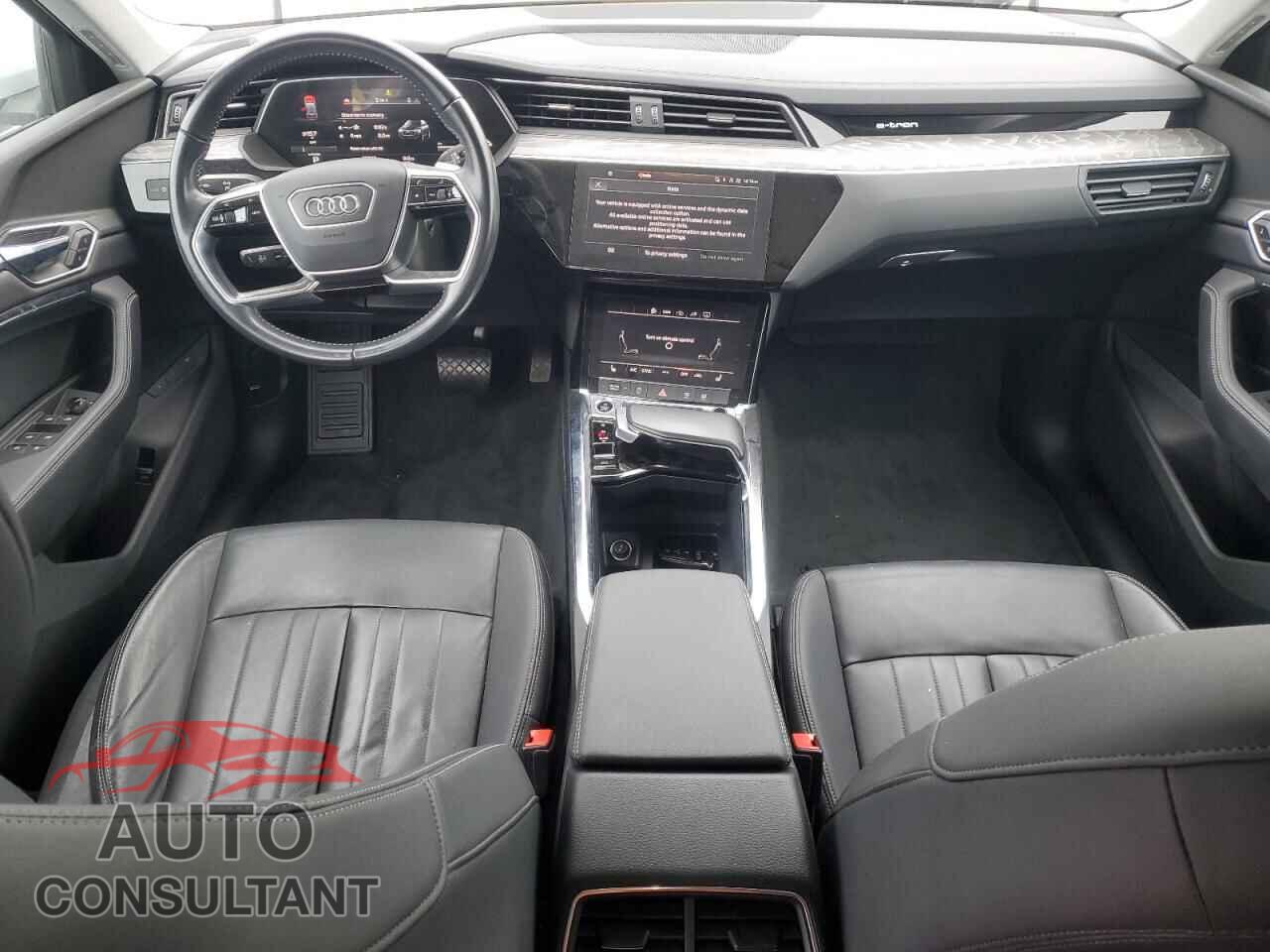 AUDI E-TRON 2021 - WA1AAAGE2MB010087