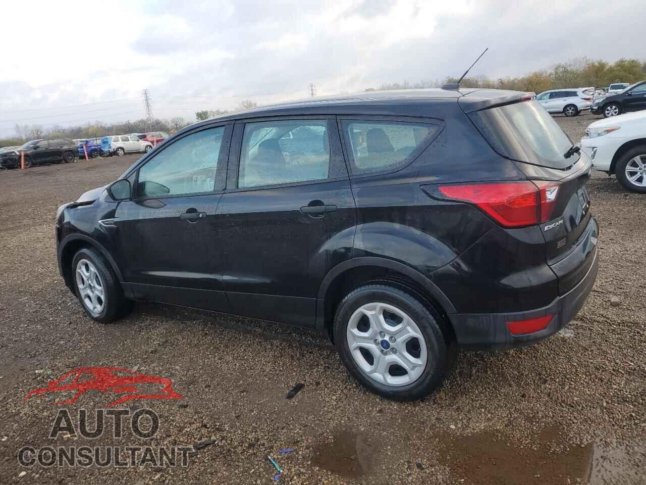 FORD ESCAPE 2019 - 1FMCU0F73KUB22459