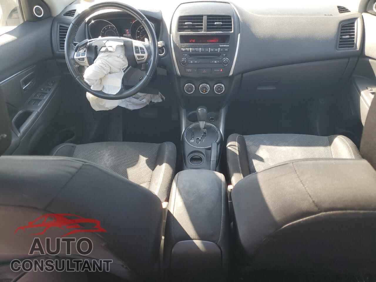 MITSUBISHI OUTLANDER 2013 - 4A4AP4AU4DE024019
