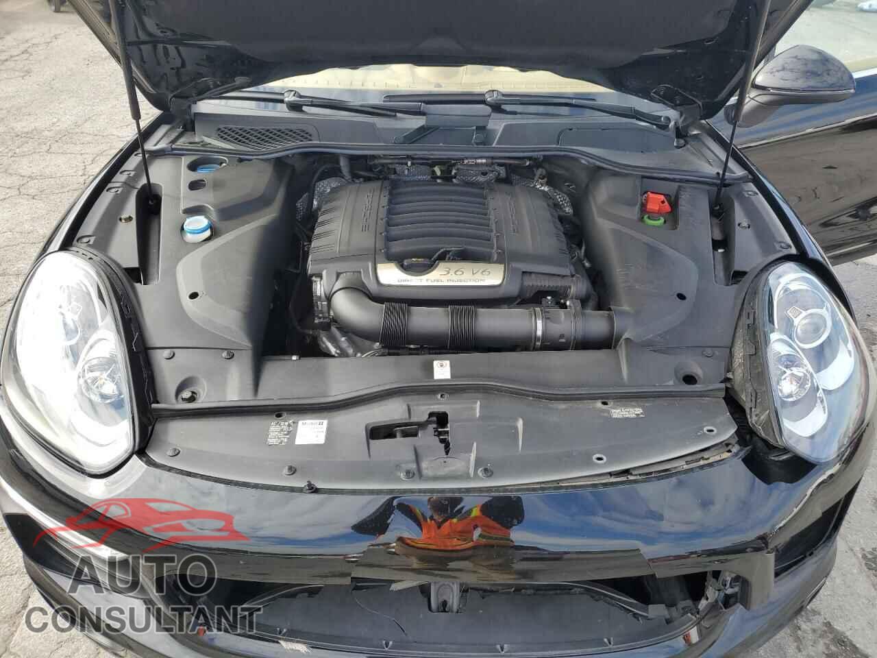 PORSCHE CAYENNE 2016 - WP1AA2A23GLA11143