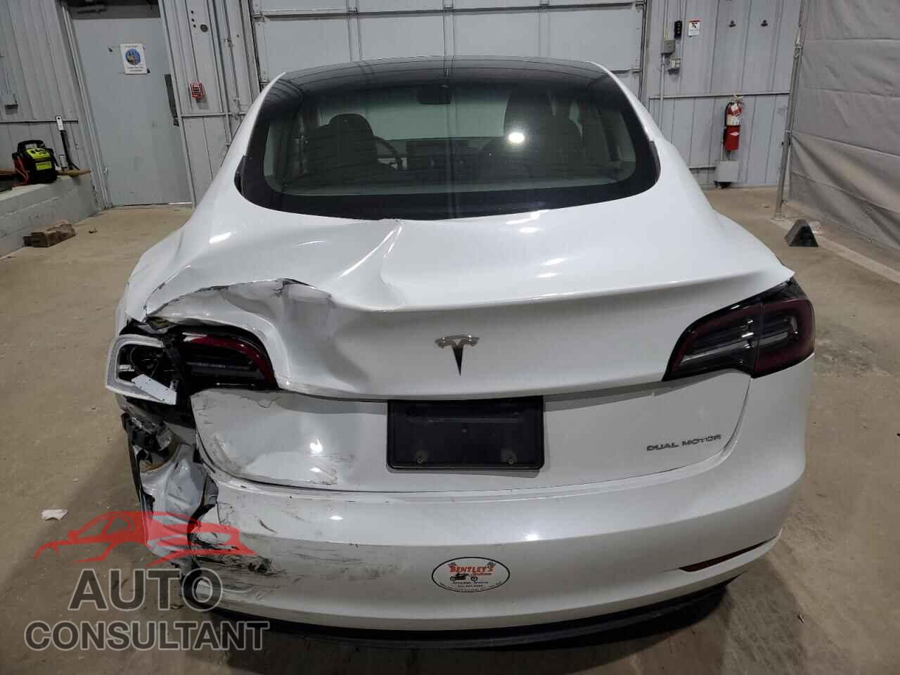 TESLA MODEL 3 2023 - 5YJ3E1EB4PF387646