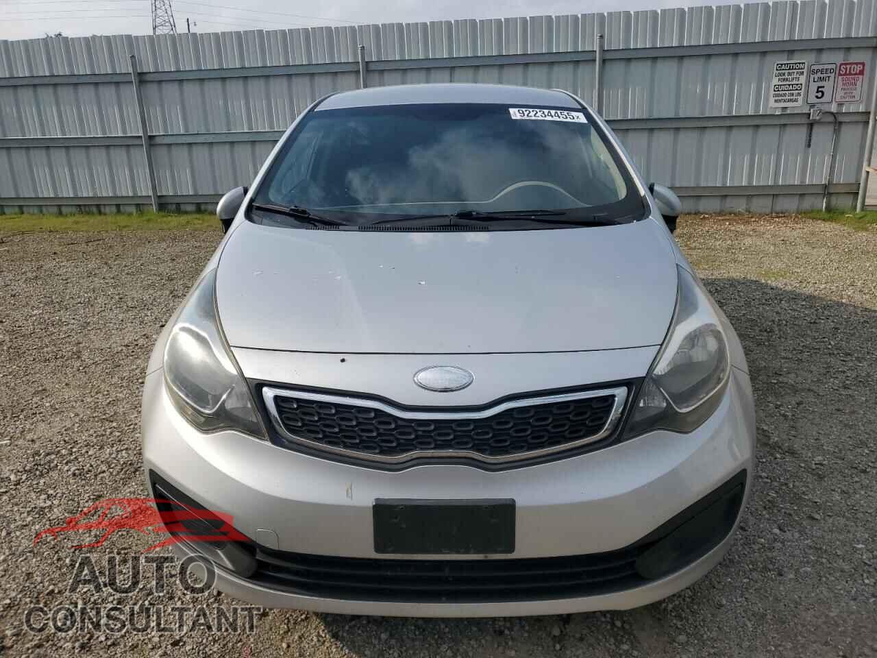 KIA RIO 2013 - KNADN4A31D6195657
