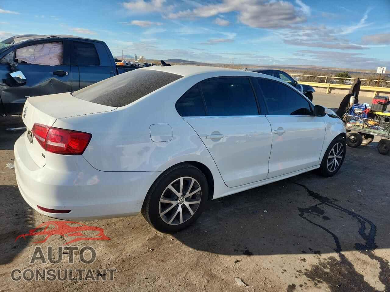 VOLKSWAGEN JETTA 2017 - 3VWDB7AJ8HM320085