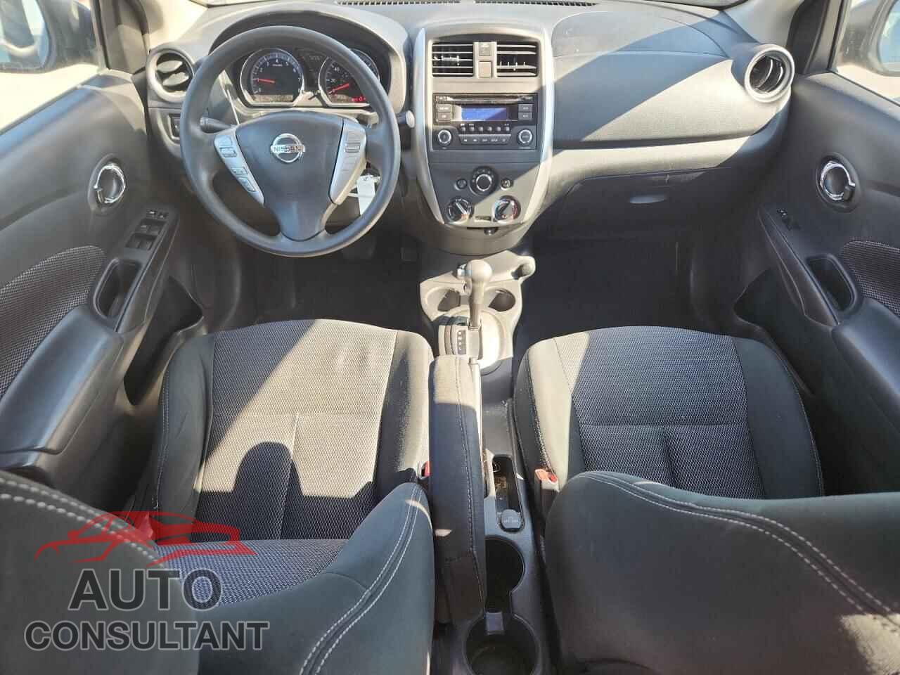 NISSAN VERSA 2017 - 3N1CN7AP3HL903103