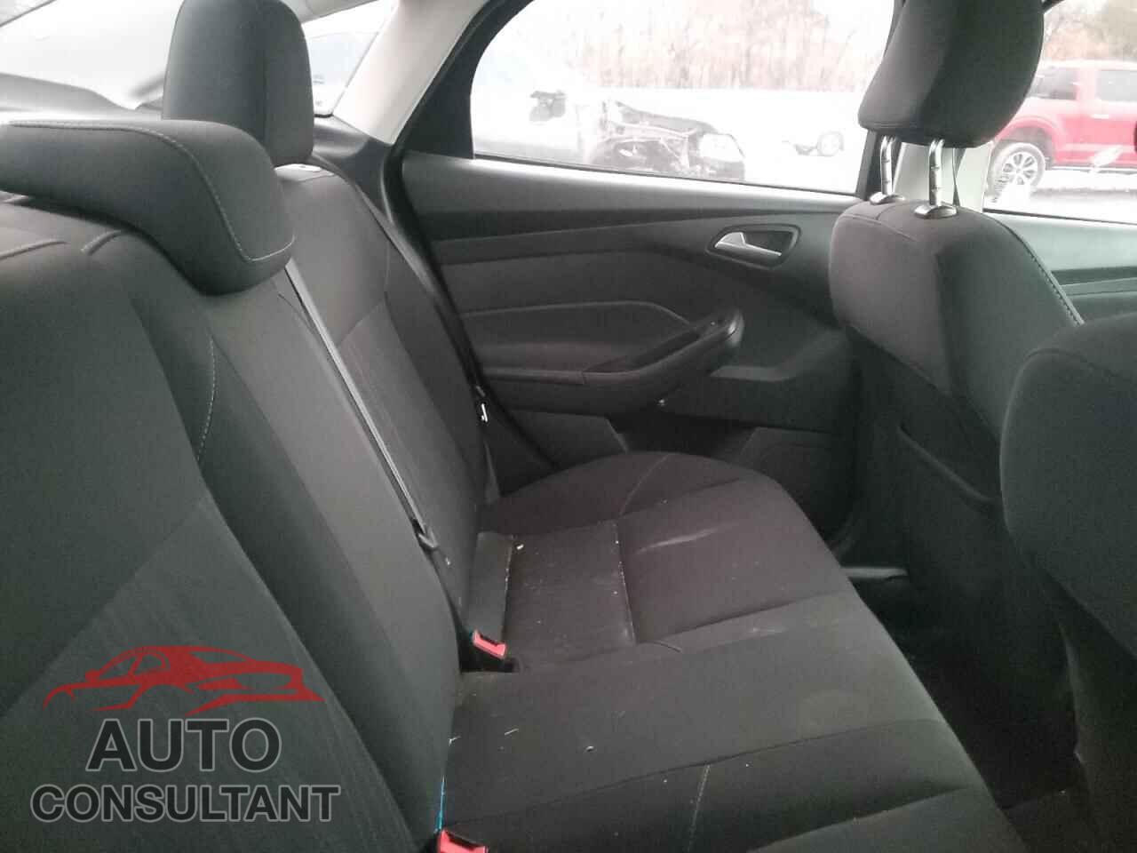 FORD FOCUS 2017 - 1FADP3FE4HL254201
