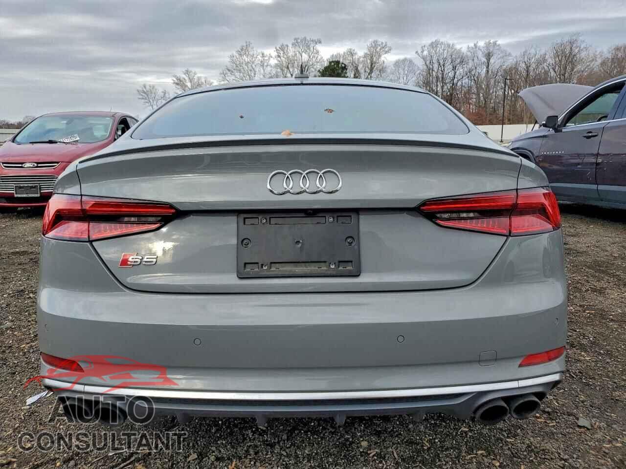 AUDI S5/RS5 2018 - WAUC4CF5XJA011117
