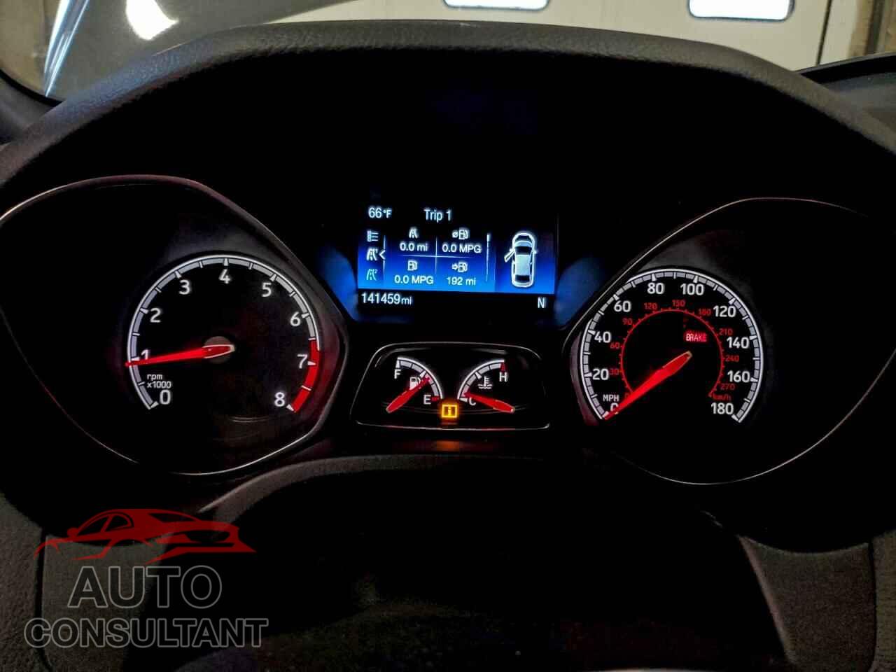 FORD FOCUS 2015 - 1FADP3L90FL246472
