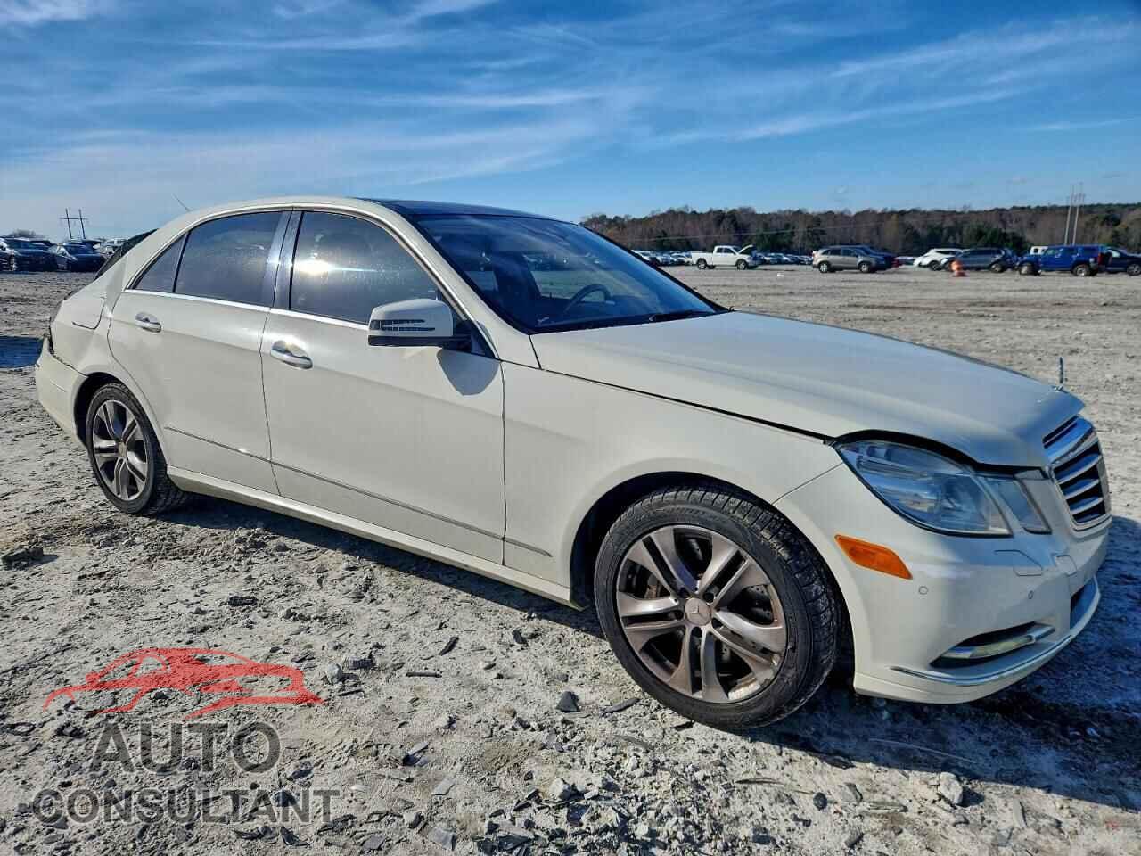MERCEDES-BENZ E-CLASS 2011 - WDDHF7CB7BA379654