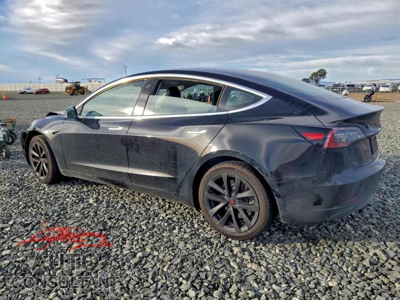 TESLA MODEL 3 2020 - 5YJ3E1EA9LF613553