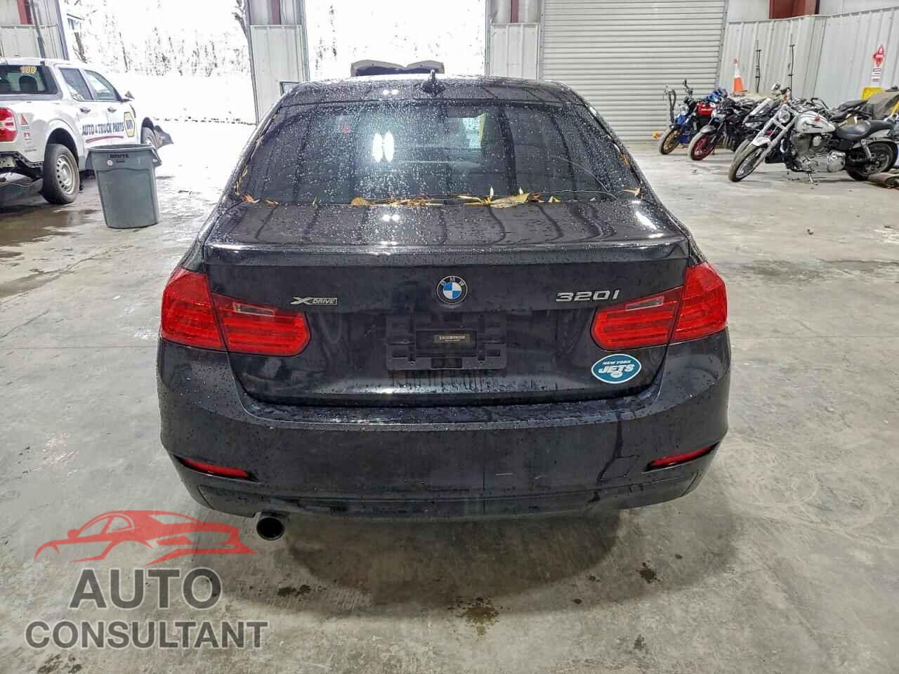 BMW 3 SERIES 2014 - WBA3C3C57EF984357