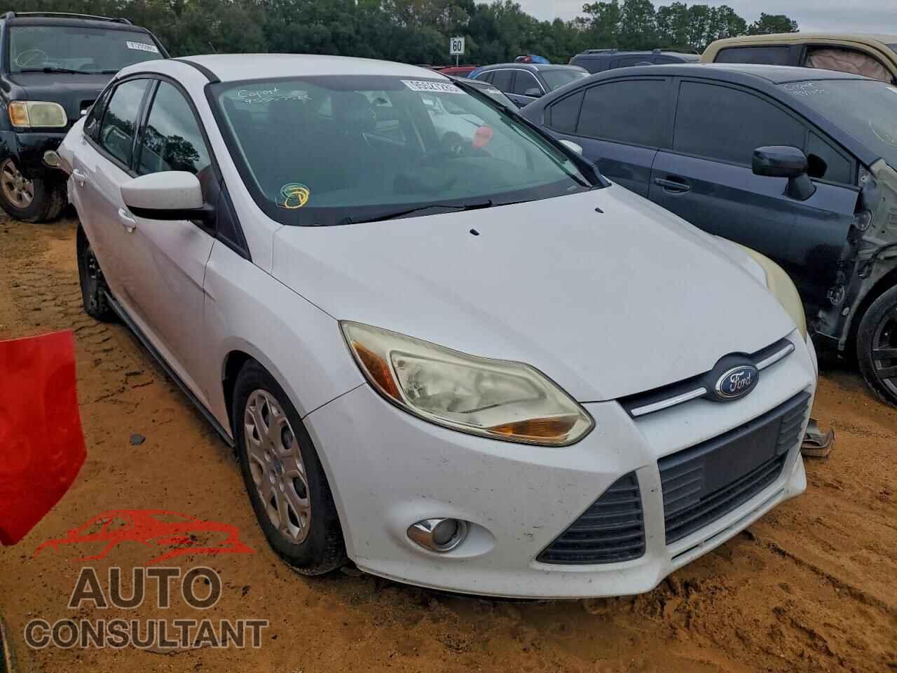FORD FOCUS 2012 - 1FAHP3F22CL201982