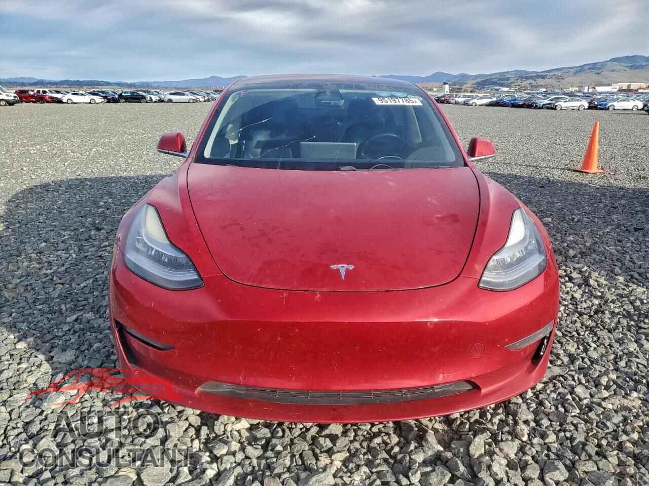 TESLA MODEL 3 2017 - 5YJ3E1EA7HF001021