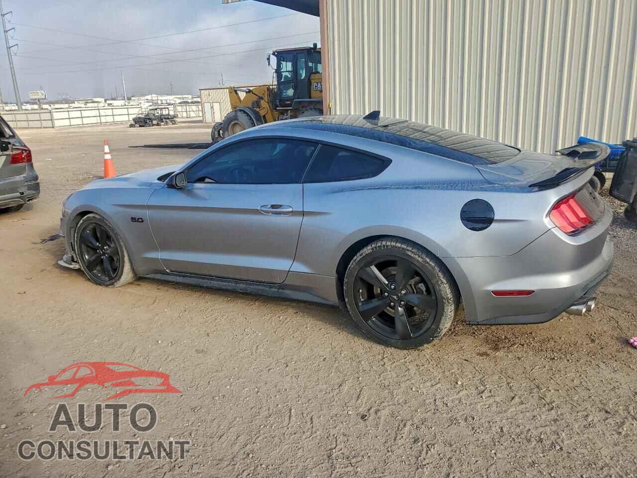 FORD MUSTANG 2021 - 1FA6P8CF1M5127360